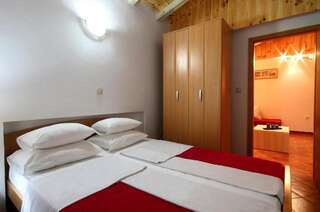 Гостевой дом Guest House Harmonia Свети-Стефан Дом для отпуска с 2 спальнями с видом на бассейн-8