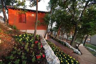 Гостевой дом Guest House Harmonia Свети-Стефан Дом для отпуска с 2 спальнями с видом на бассейн-15