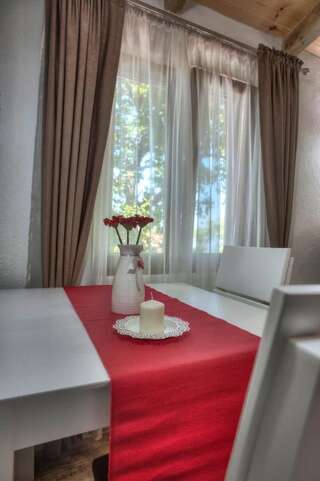 Гостевой дом Guest House Harmonia Свети-Стефан Номер-студио с видом на бассейн-4